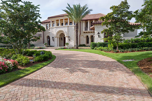 Best Driveway Paving Contractor  in Lake Ridge, VA
